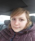 Rencontre Femme : Viktoryia, 42 ans à Biélorussie  Kleck